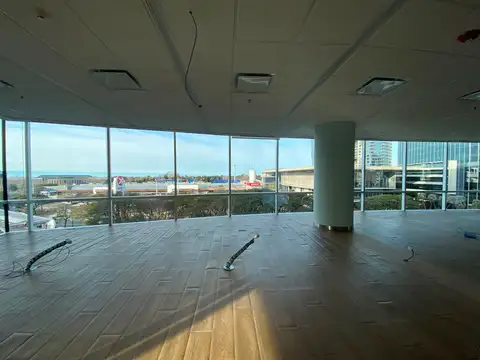Oficina Monoambiente con 4 baños