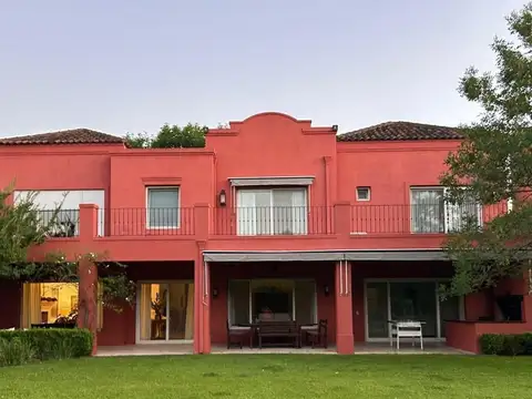 Casa en Alquiler Temporal en Laguna Del Sol, USD 3.500