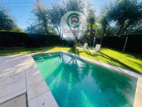 Casa 5 ambientes con 3 baños