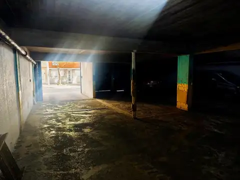 Venta cochera planta baja barrio zona Centro