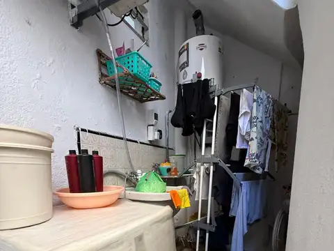 Depto Tipo Casa en Venta con 1 cocheras