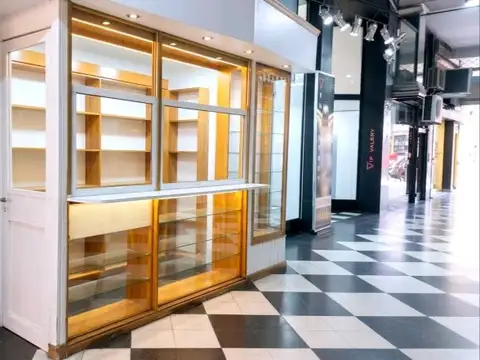 OPORTUNIDAD! LOCAL EN GALERÍA