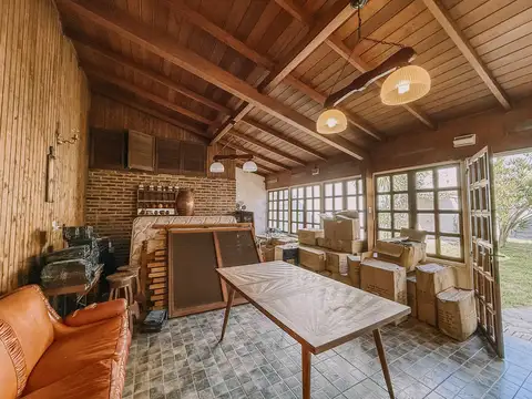 Gobernador Llavallol 800