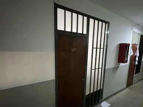 ¡Venta! Oficina en pleno Centro- Galería Comercial - Con Escritura