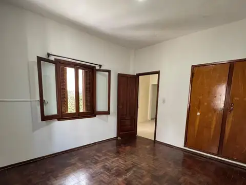 Depto Tipo Casa en Alquiler de 2 dormitorios