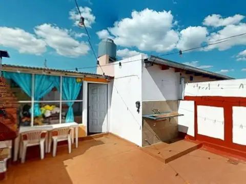 Depto Tipo Casa en Venta en Saavedra, USD 105.000