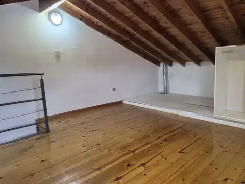 Departamento en Alquiler en Caseros, $ 700.000