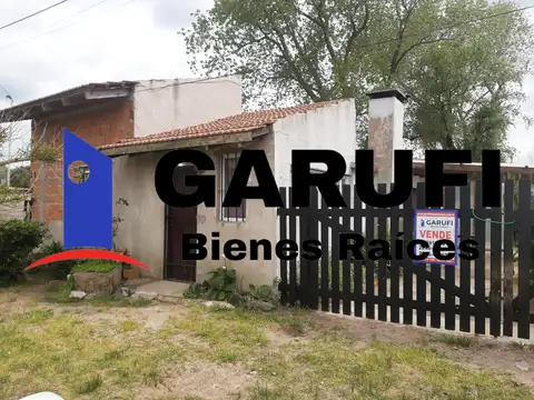 Casa + monoambiente en venta en Mar Del Tuyu - lote amplio - Permuta