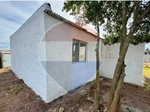 Casa con amplio terreno de 995 m2
