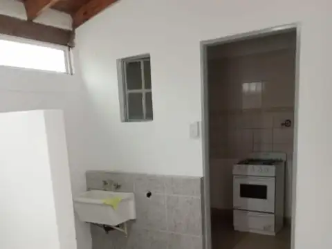 Irigoyen 1800, Piso PB