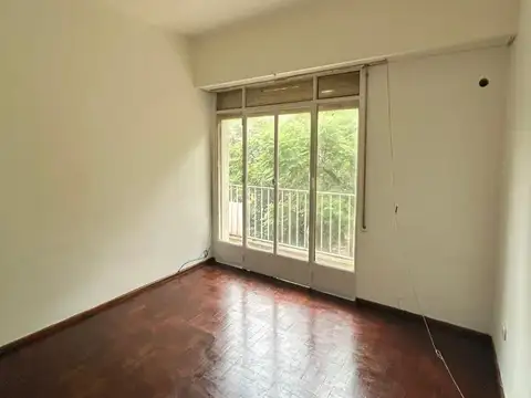 Departamento de 2 dormitorios con cochera – Amplio y luminoso