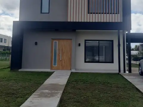 MUY LINDA CASA EN ALQUILER BARRIO EL ALJIBE