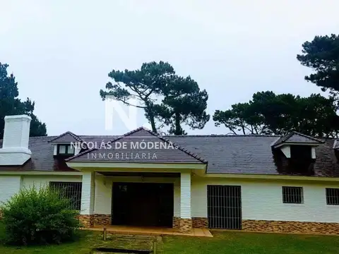 Hermosa mansion en zona Cantegril!
