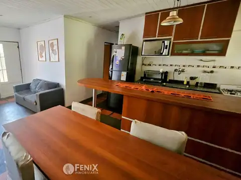 Casa en Alquiler con 1 cochera