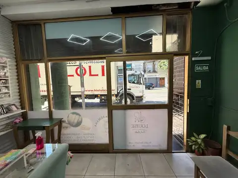 Local en Alquiler en Vicente Lopez Vias / Rio, USD 800