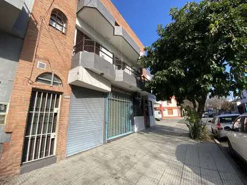 Local 25m2 en alquiler en Villa del Parque. SIN EXPENSAS.