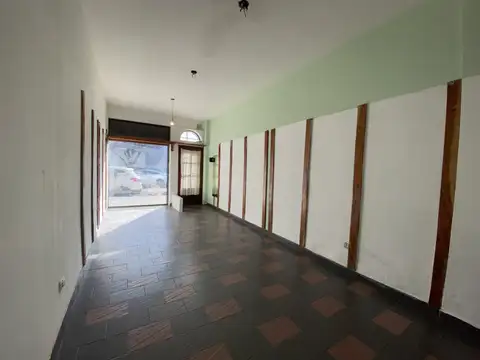 Local 25m2 en alquiler en Villa del Parque. SIN EXPENSAS.