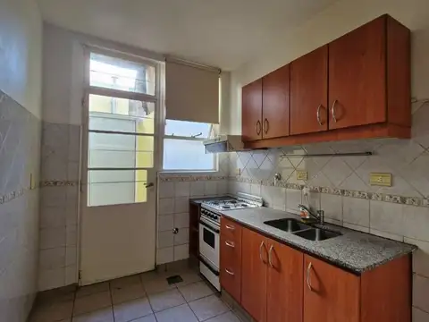 Depto Tipo Casa 3 ambientes con 1 baño