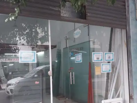 Alquiler Local Once sin expensas apto todo destino 