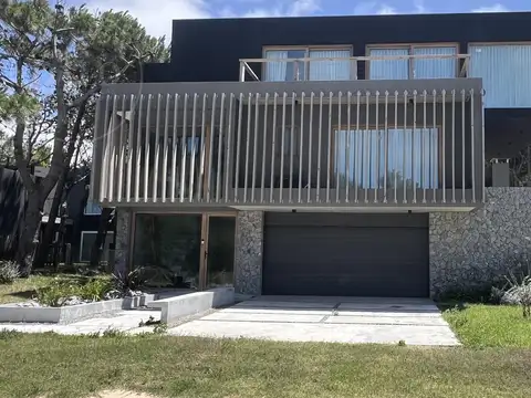 Casa en Venta en Barrio Cerrado Costa Esmeralda, Countries y Barrios Cerrados en Pinamar