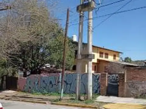 Complejo de departamentos en venta - 10 Dormitorios 6 Baños - Unquillo