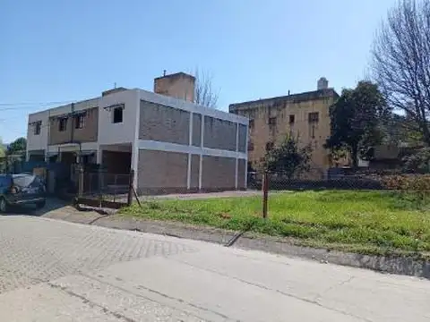 Complejo de departamentos en venta - 10 Dormitorios 6 Baños - Unquillo