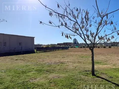 Lote de 597m² en venta en Santa Elena, Pilar del Este