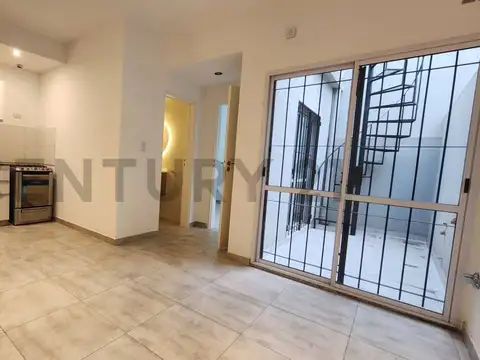 VENTA DEPTO 2 AMB  -TERRAZA/PATIO APTO CREDITO