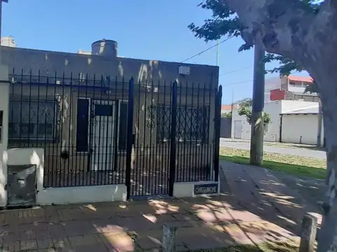 Casa en Venta en Temperley, USD 59.000