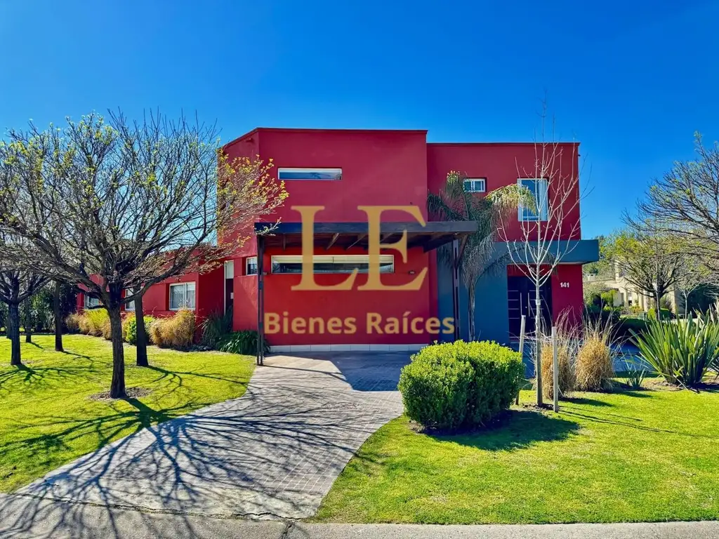 Casa en Venta - 4 dormitorios -