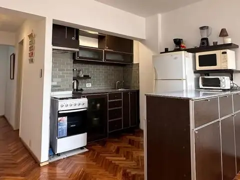 Corrientes al 1600 9 entre Callao y