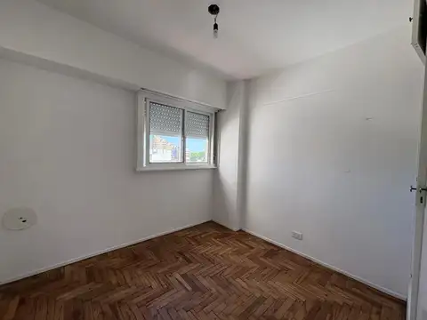 Ameghino 710 , Piso 3