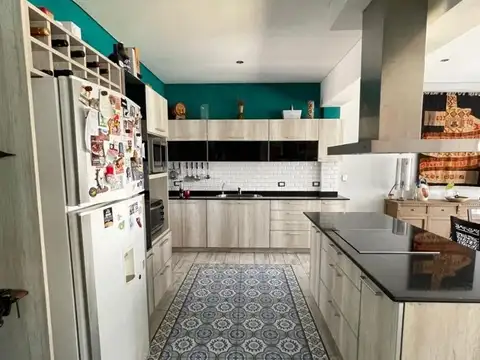 Galpon en Venta en Villa Ballester, USD 210.000