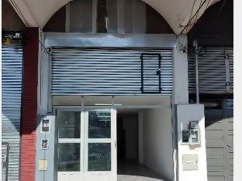 Av. Brig. Gral. Juan Manuel de Rosas 200