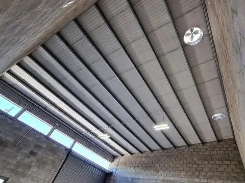 Depósito industrial Nogalis