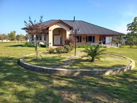 Quinta en Venta en Mercedes, USD 265.000
