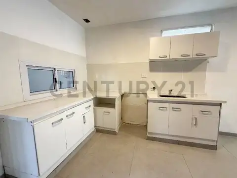 Casa en Venta con 4 cocheras