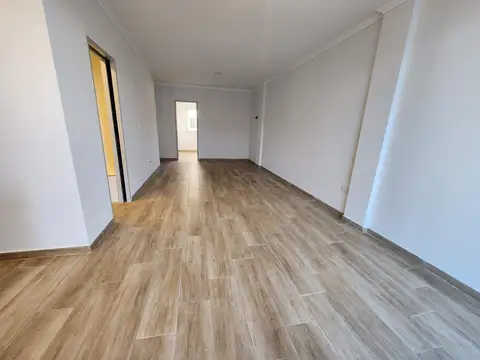 Departamento en Alquiler en Santos Lugares, $ 650.000