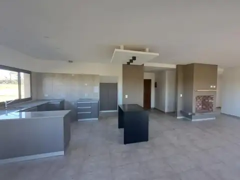 Casa en Venta en Pinamar, USD 165.000