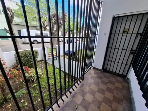 VER VIDEOS! VENTA CASA 3 AMB ESP COCHERA FONDO LIBRE