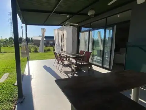 Casa 6 ambientes con 3 baños