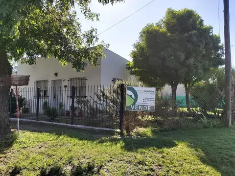 Sarmiento y Castelli Roque Perez