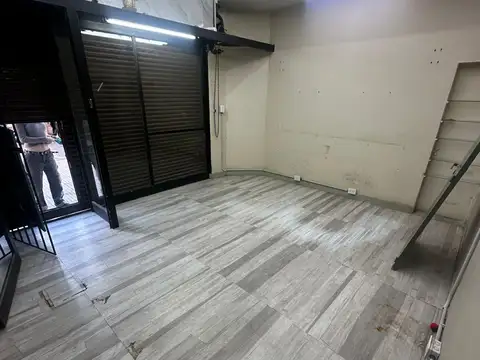 Local en Alquiler en Villa Urquiza, $ 750.000