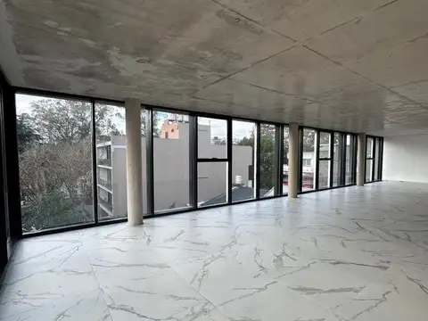 Oficina en Venta con 1 cochera