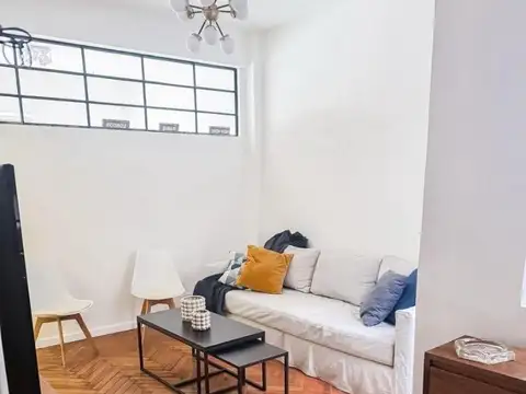 VENTA LUMINOSO DEPARTAMENTO 2 AMBIENTES CON BALCON– RECOLETA