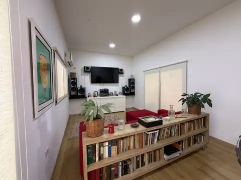 Depto Tipo Casa en Venta de 4 ambientes