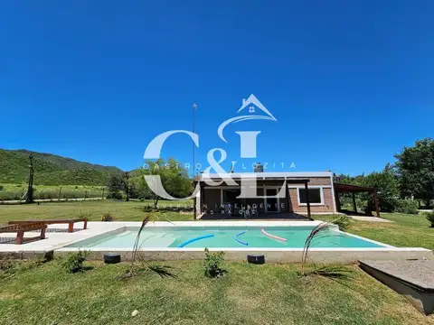Casa en Venta con 1 cochera