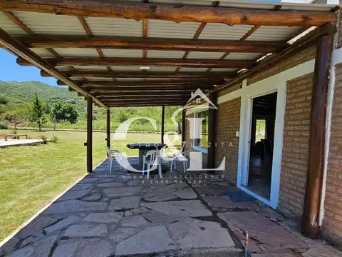 VENTA CASA DE CAMPO CON TERRENO DE 1.734M² EN COMUNA SAN ROQUE - Punilla