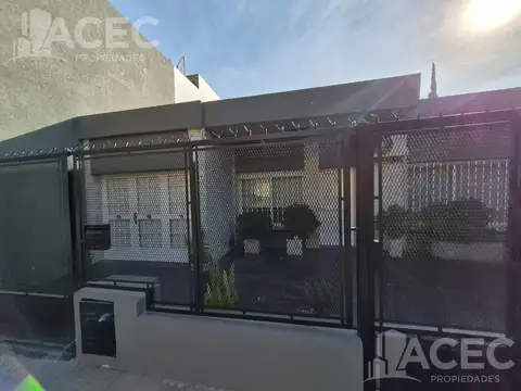 Casa en Alquiler en Las Delicias, $ 1.550.000