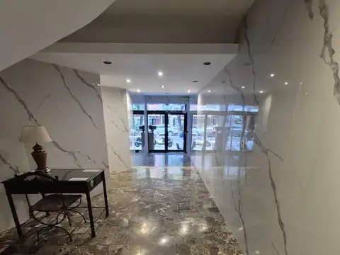 Doblas 300, Piso 3